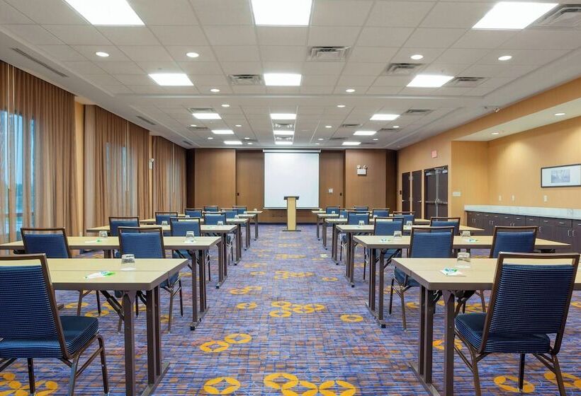 בית מלון כפרי Courtyard By Marriott Indianapolis Noblesville