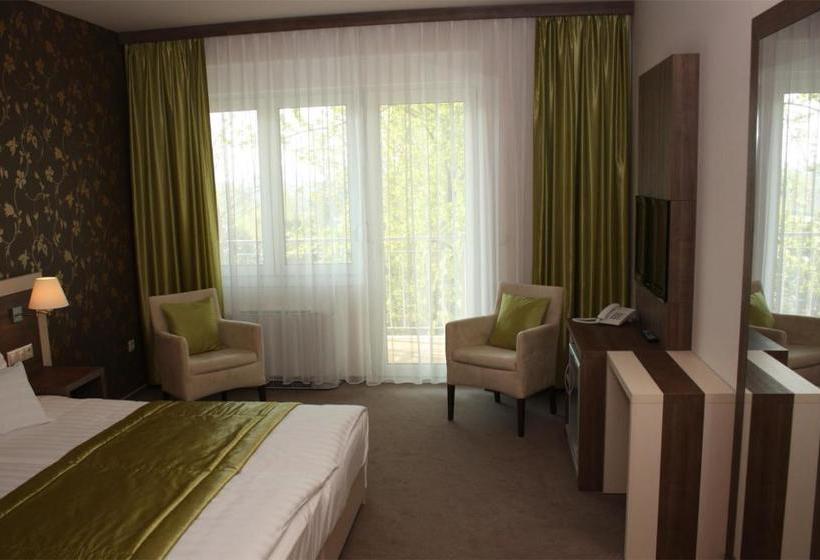 Отель Európa Gunaras