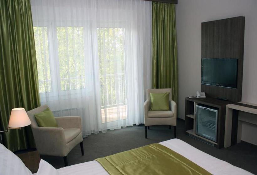 Отель Európa Gunaras