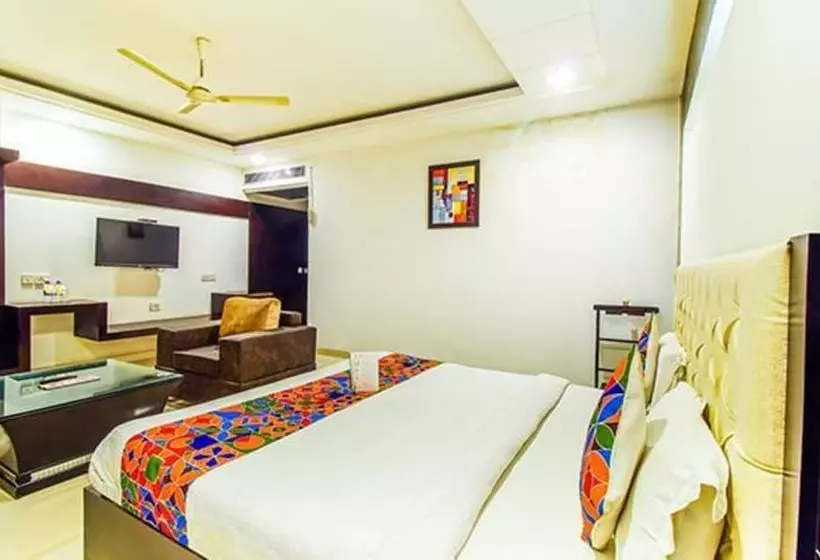 Fabhotel Transit Delhi Airport