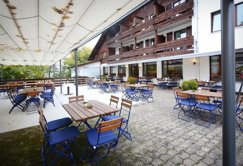 هتل Falknerei Galina