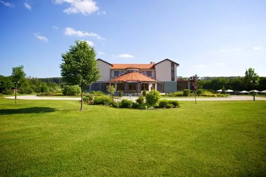 Отель Forest Hills Golf & Country Club