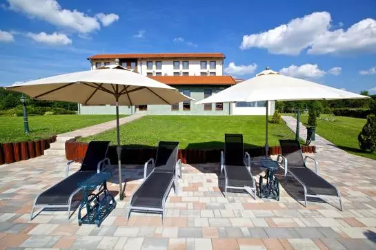 Отель Forest Hills Golf & Country Club