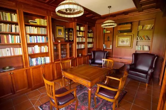 Отель Forest Hills Golf & Country Club