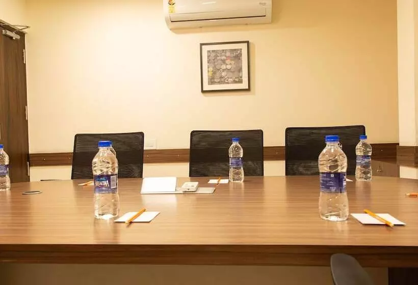 هتل Ginger  Pantnagar