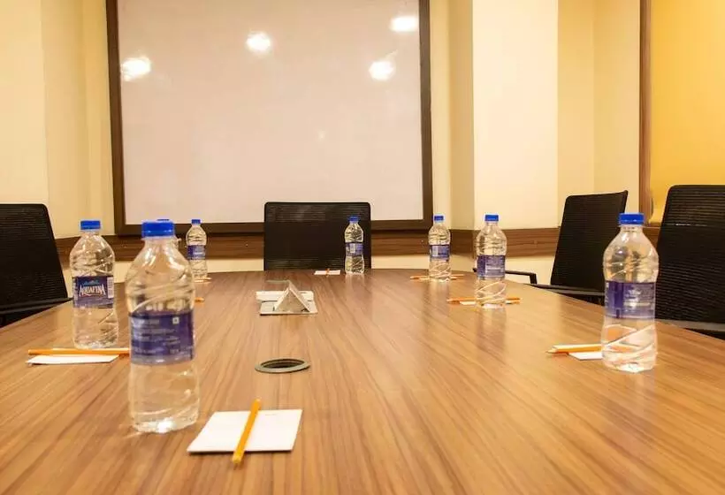 هتل Ginger  Pantnagar