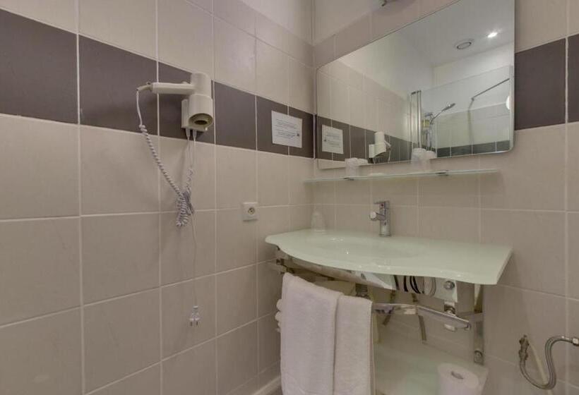 בית מלון כפרי Hôtel O'nice Saintes