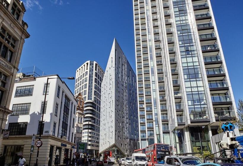 فندق Montcalm East, Autograph Collection