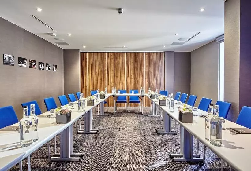 酒店 Montcalm East, Autograph Collection