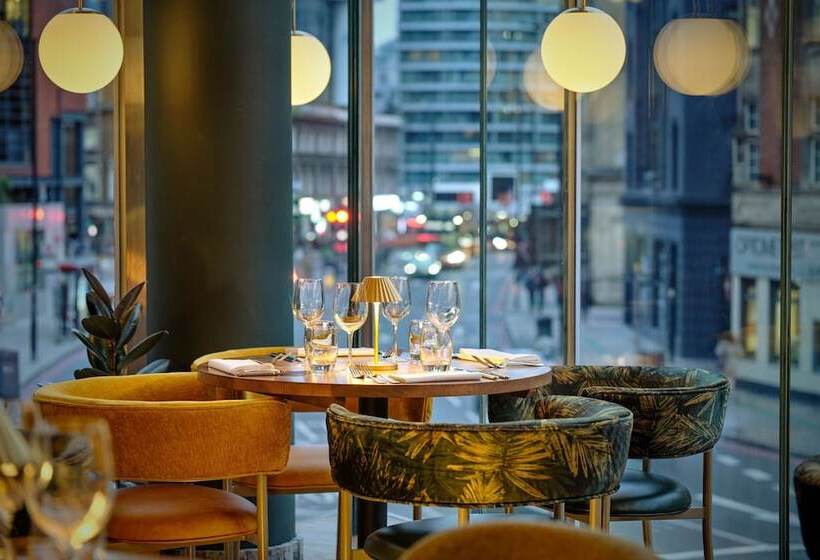 فندق Montcalm East, Autograph Collection