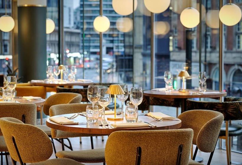 فندق Montcalm East, Autograph Collection