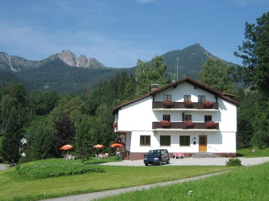 Bed and Breakfast Pension Valschena
