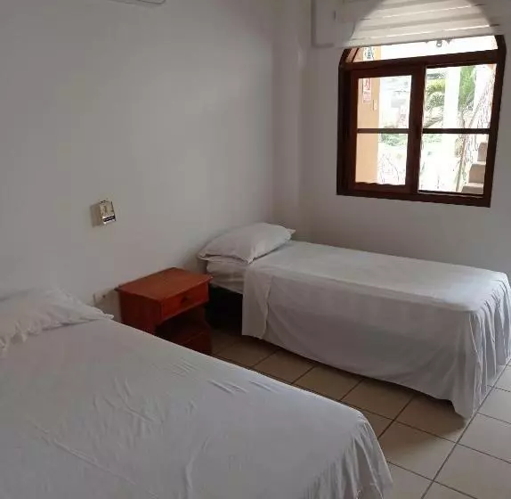 هتل Mybeststay Piedra Del Mar