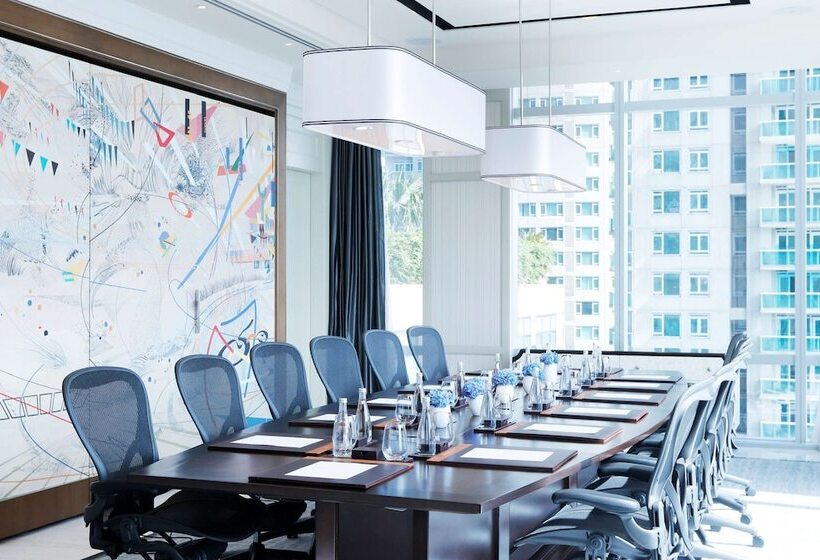 Hotel Raffles Makati