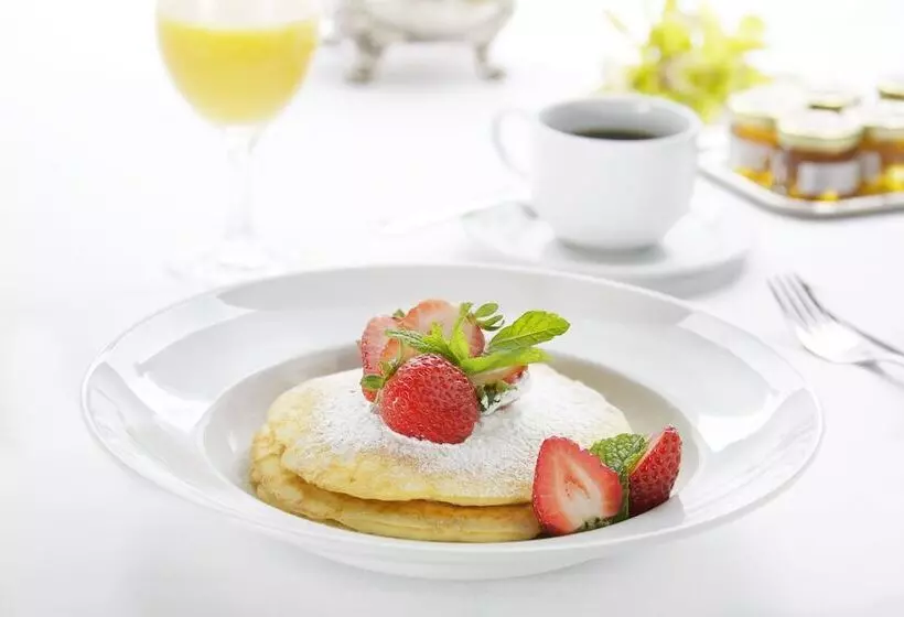 Hotel Raffles Makati