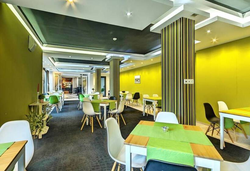 בית מלון כפרי Saint George Palace Apart