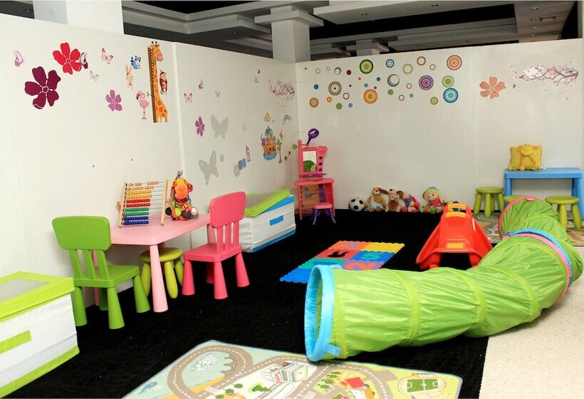 בית מלון כפרי Saint George Palace Apart