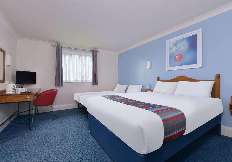 Отель Travelodge Coventry Binley