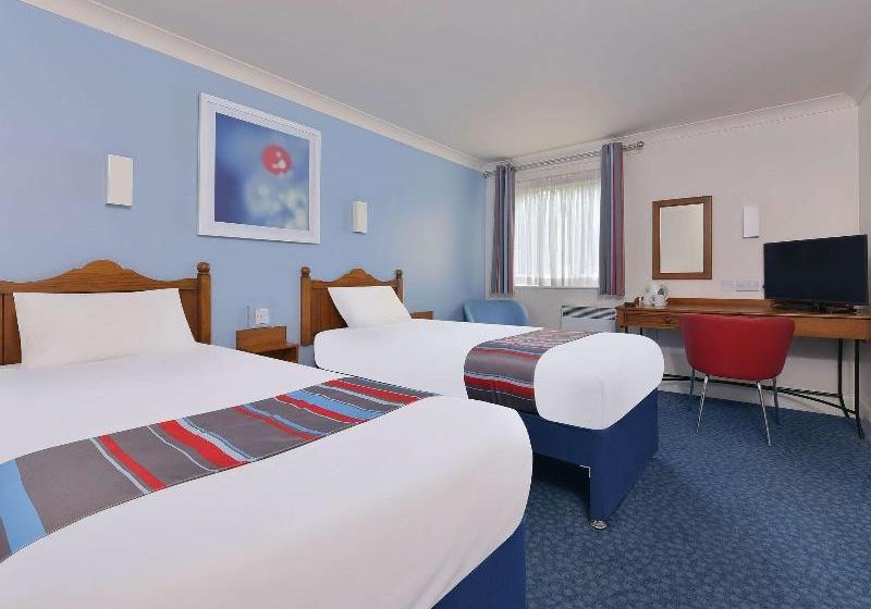 Отель Travelodge Coventry Binley