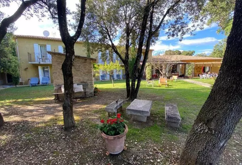 Logis La Bastide De Grignan Hotel & Restaurant La Chênaie