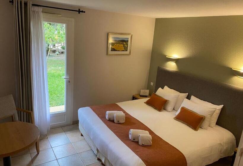 Logis La Bastide De Grignan Hotel & Restaurant La Chênaie