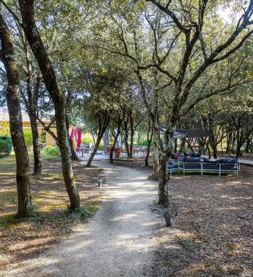 Logis La Bastide De Grignan Hotel & Restaurant La Chênaie