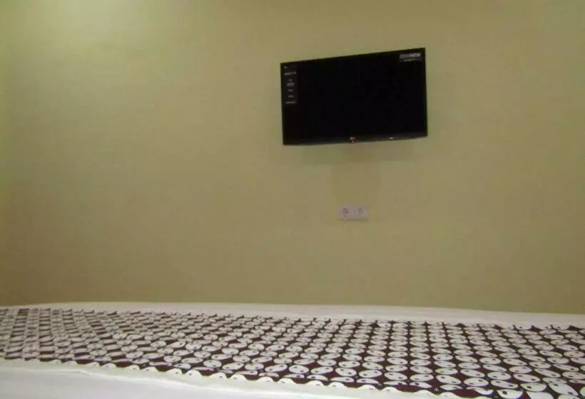 Hotelli Anang Bed & Breakfast Syariah By Ndalem Beong