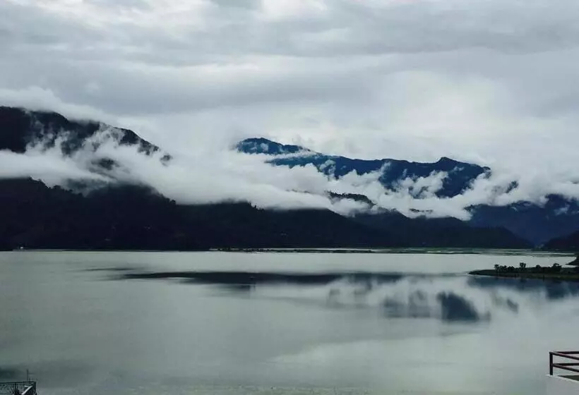 هتل Hello Inn Guest House & Apartment