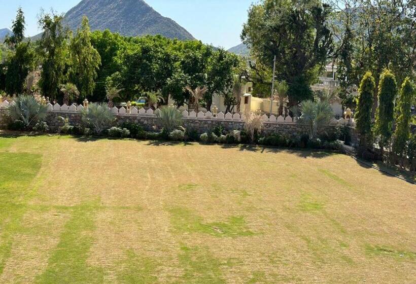 Nature Retreat Resort