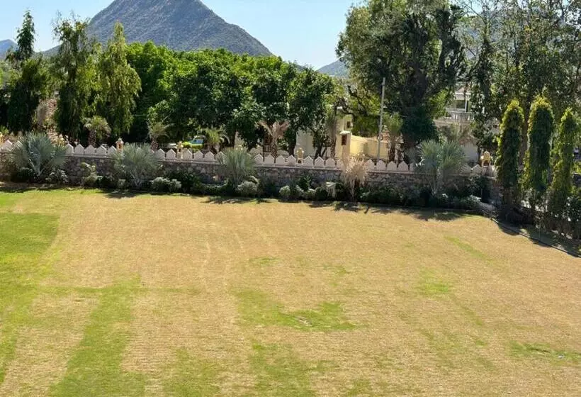 Nature Retreat Resort