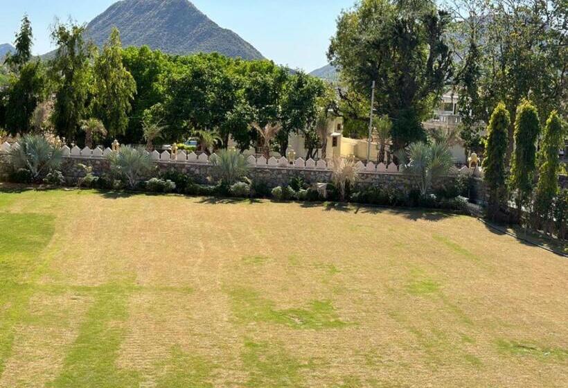 Nature Retreat Resort