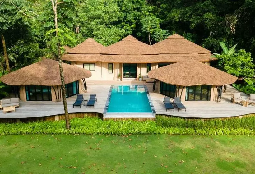 リゾートホテル Touch Beachfront Pool Villa Koh Yao Noi