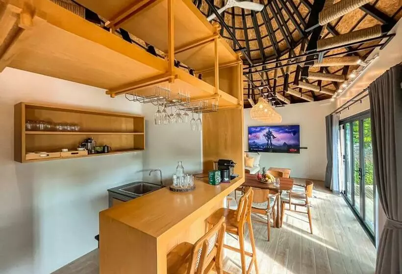 リゾートホテル Touch Beachfront Pool Villa Koh Yao Noi