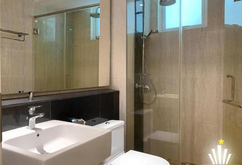 The Shore Hotel & Residences By La Vista