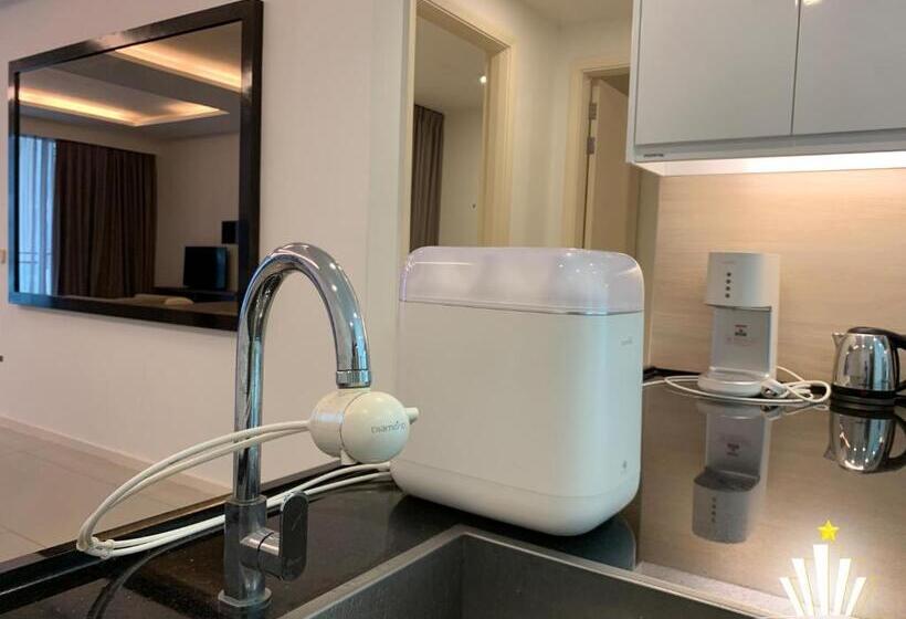 The Shore Hotel & Residences By La Vista