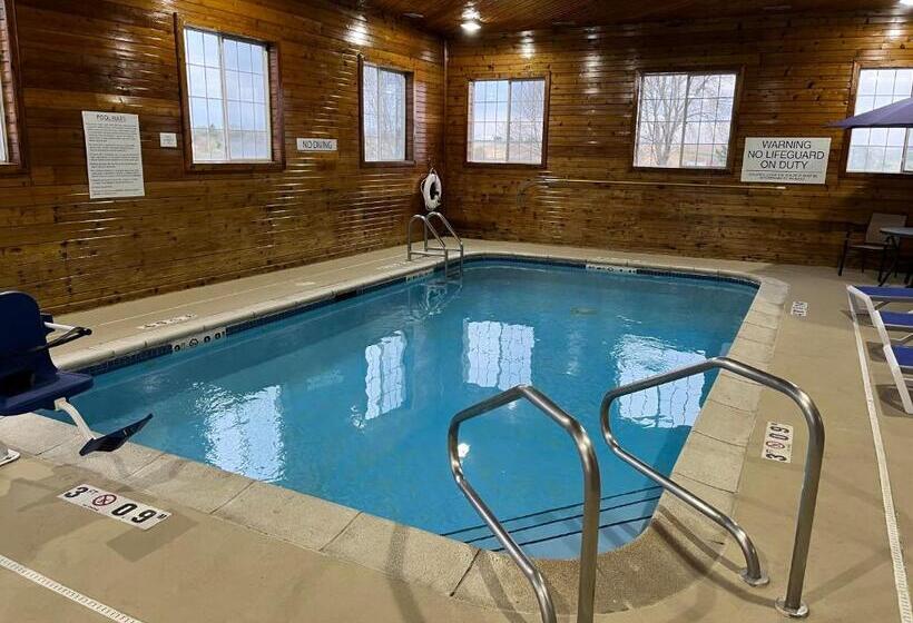 فندق Americinn By Wyndham Williamsburg