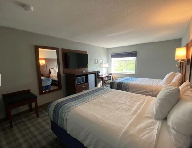 فندق Americinn By Wyndham Williamsburg