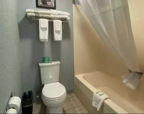 Hotelli Americinn By Wyndham Williamsburg