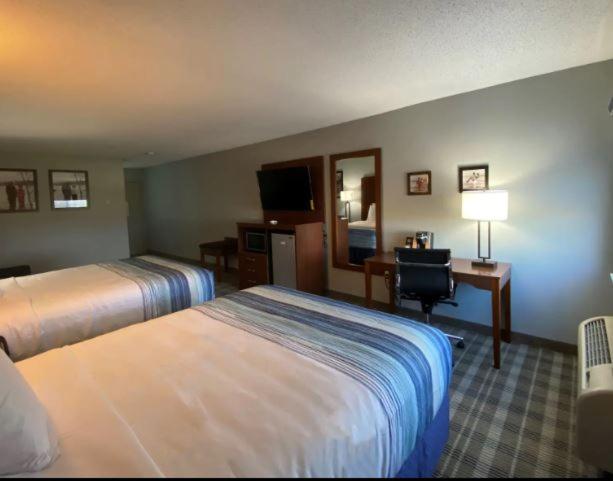 فندق Americinn By Wyndham Williamsburg