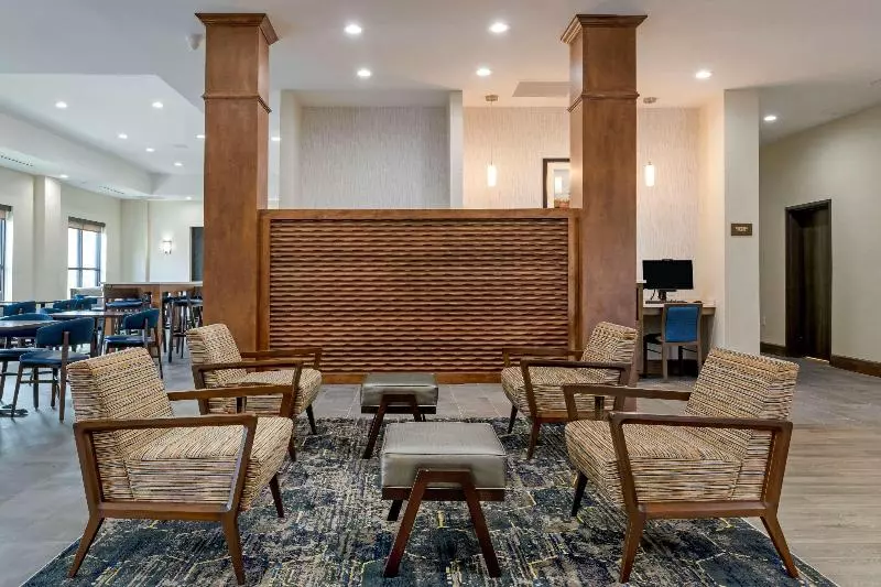 ホテル Comfort Suites