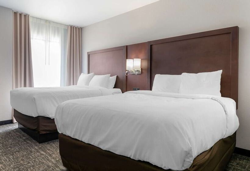 فندق Comfort Suites