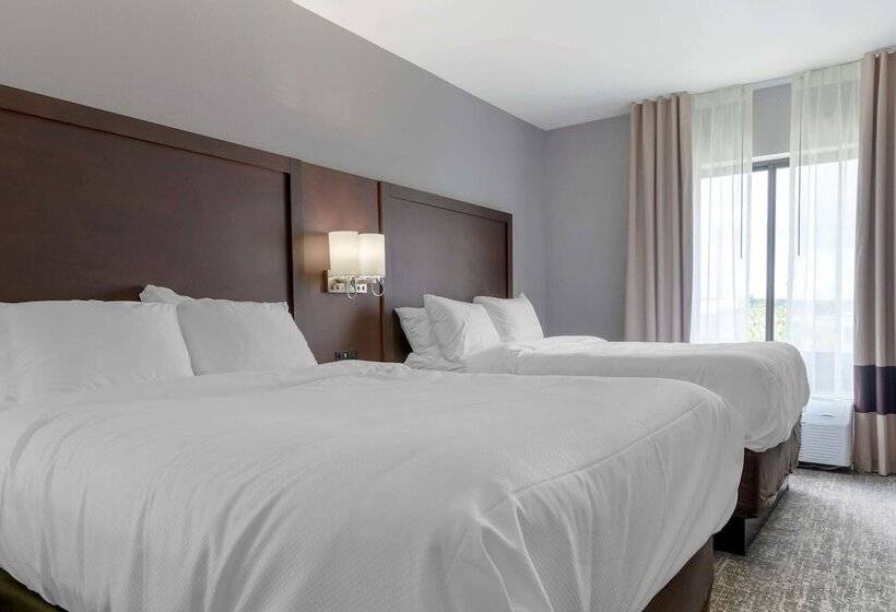فندق Comfort Suites
