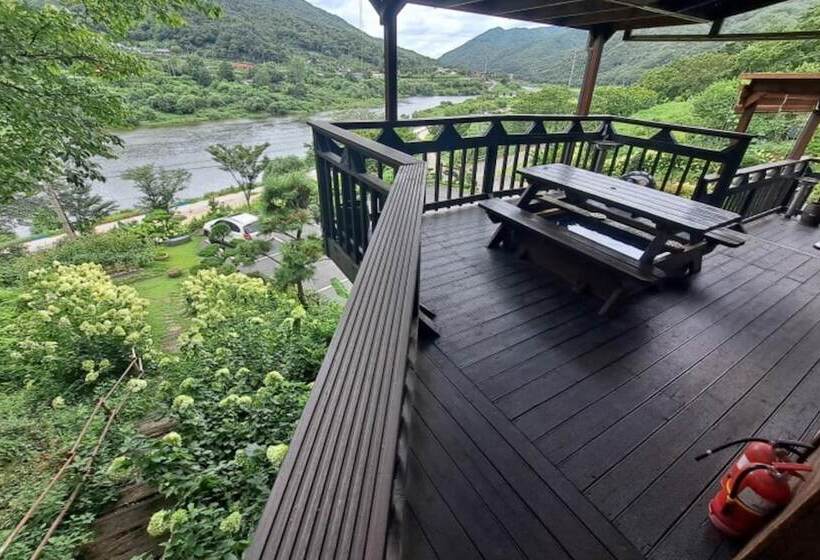 Hotelli Gokseong Riverside Sketch Pension