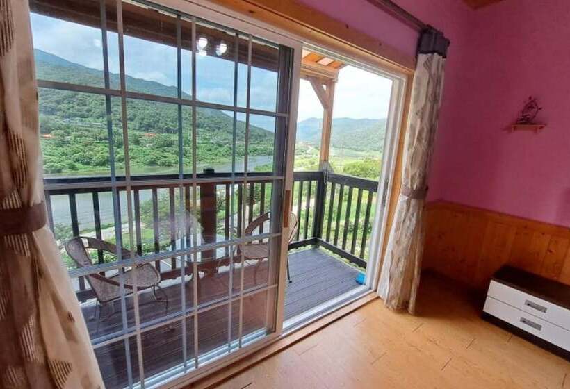 Hotelli Gokseong Riverside Sketch Pension