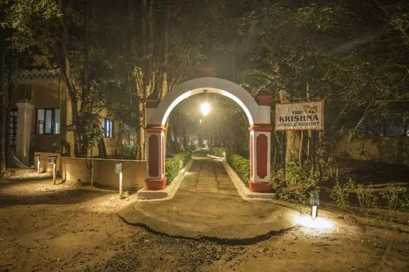 Hotelli Krishna Jungle Resort