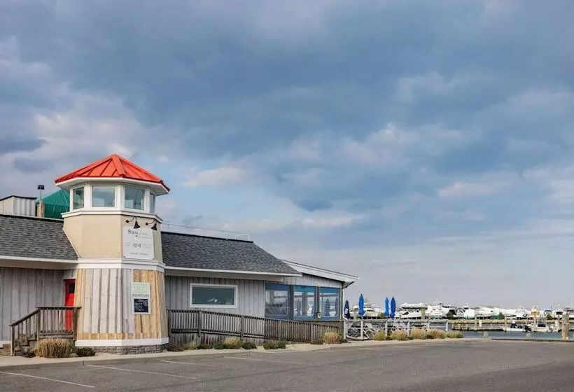 Hotelli Super 8 By Wyndham Lindenhurst