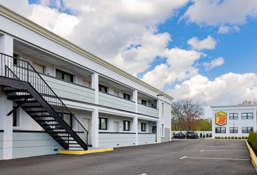 בית מלון כפרי Super 8 By Wyndham Lindenhurst