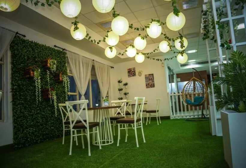 호텔 Treeoise Resort