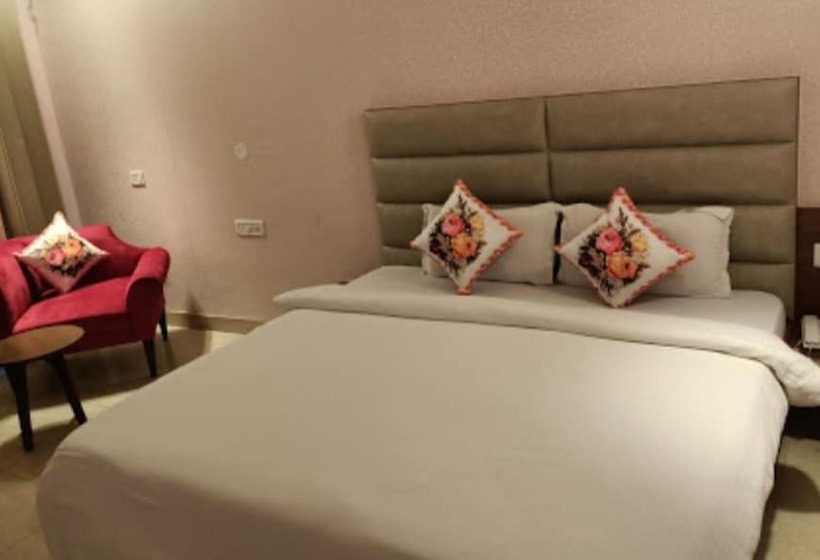 호텔 Treeoise Resort