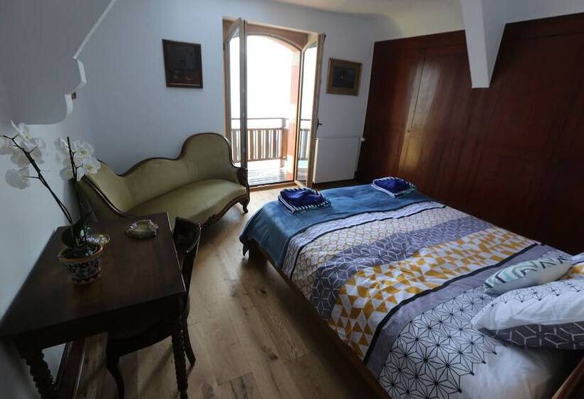 Отель Villa Suzanne